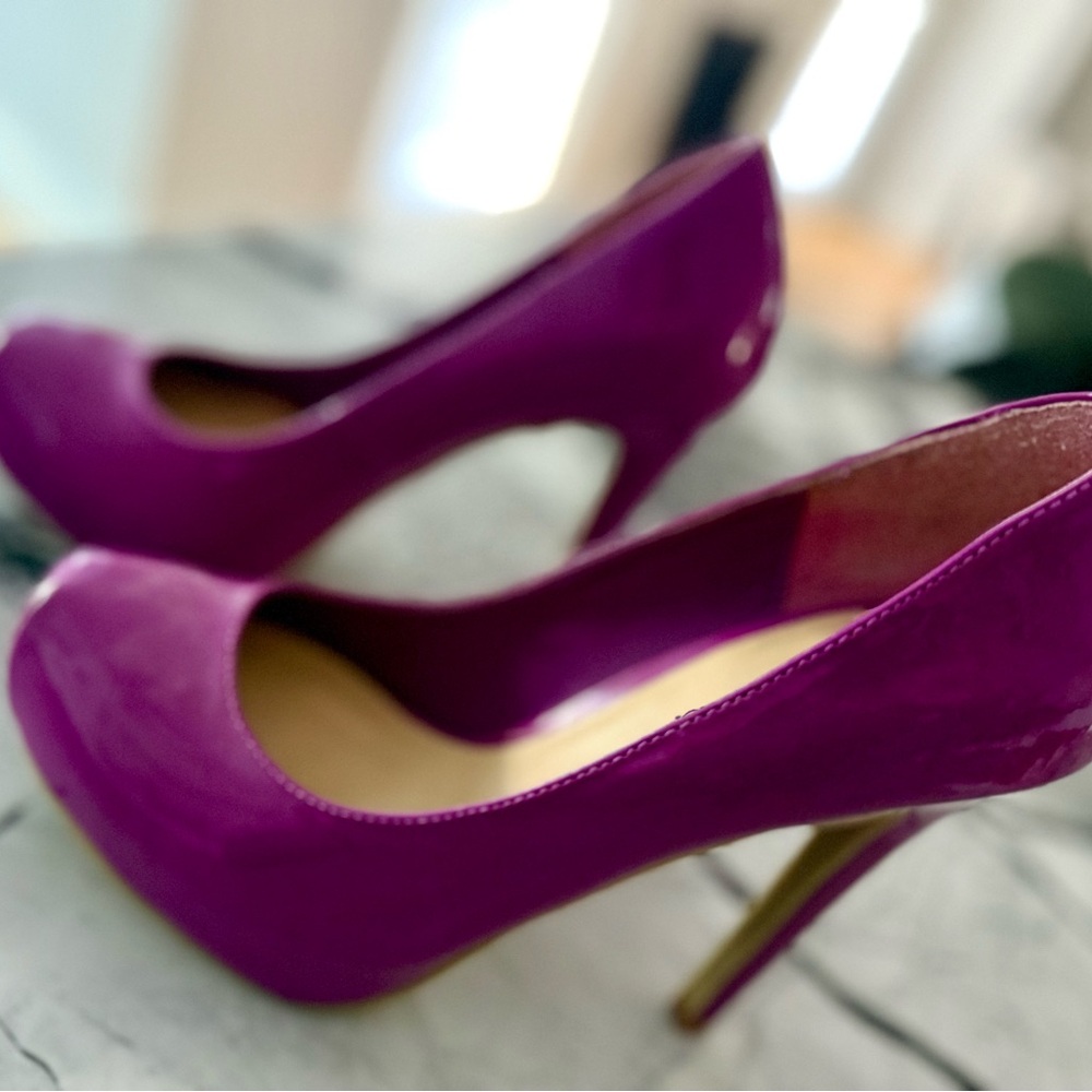 🔥 Shoe Dazzle Purple Patent Heels, Size 7